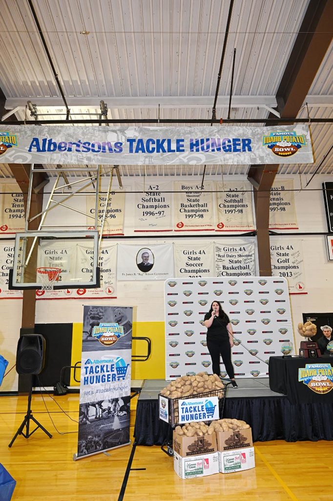 2018 - Albertson's Tackle Hunger - Photo 008