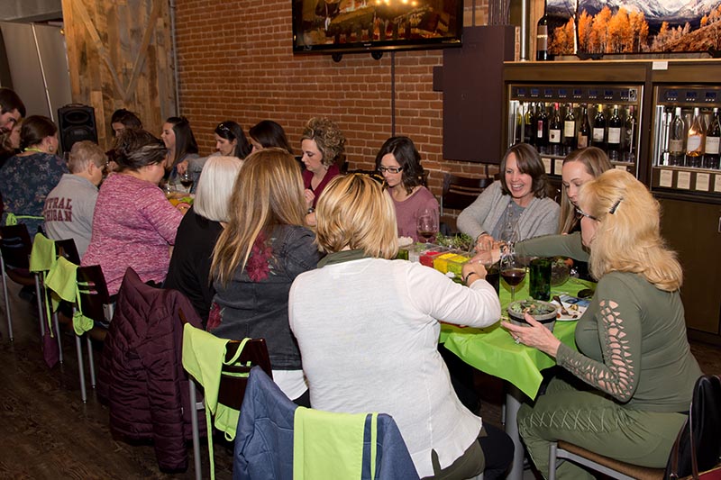 2017 - Ladies Night Out - Photo 006