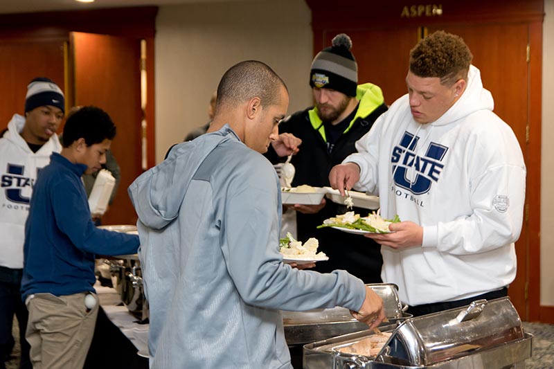 2015 - Utah State Team Meal - Photo 007