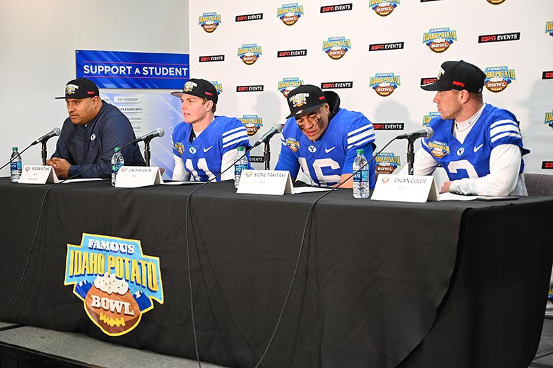 2018 - Post-Game Press Conference - Photo 006