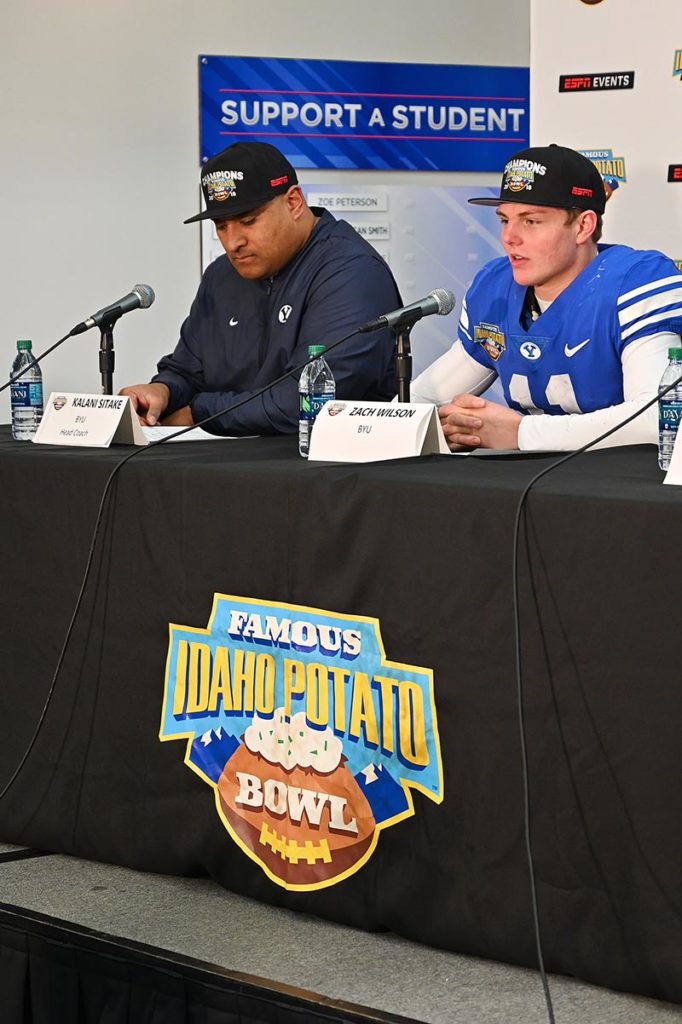 2018 - Post-Game Press Conference - Photo 008