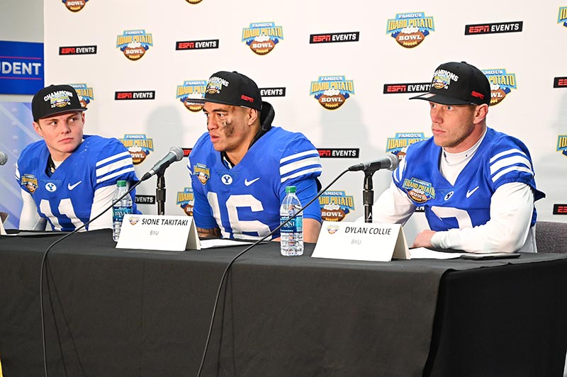 2018 - Post-Game Press Conference - Photo 009
